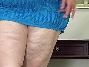 พิกซี่ใช้เครื่องเย็ดตัวเองเสียวถึงจุดสุดยอด