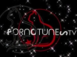 New age threesome with slutty red cat on milking table and sex machine