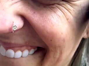 i found a prostitute and got a blowjob in the vacant lot!