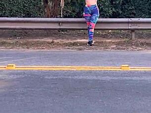 i found a prostitute and got a blowjob in the vacant lot!