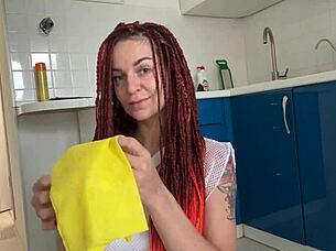 Tutorial on cleaning the kitchen