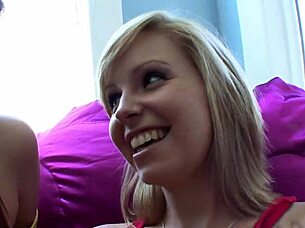 LESBIAN GIRLFRIENDS FUCK HARD IN BED!