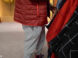 Sucking Dick for Christmas Presents