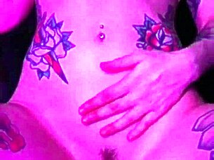 I'm Riding Dildo With Pink Drip