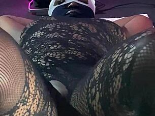 Ebony Squirter Having Multiple Orgasms with Sex Machine 😍