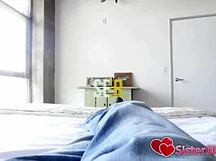 Umazana posvojena sestra trdo jebe in pride!