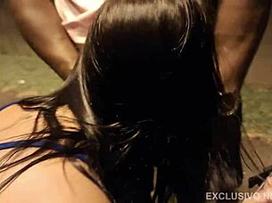 encontrei na rua e fodi a casada com rola grossa?