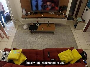 Hot Wife Thay Ksada Recognized By Delivery Man