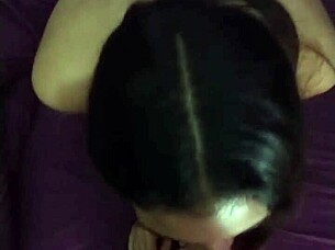 casi me vengo en la boca de esa joven hermosa, ¿quieres probar?