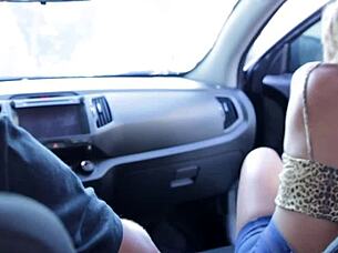 Blonde Whore Gives Blowjob And Assfucking For 50 Reais!