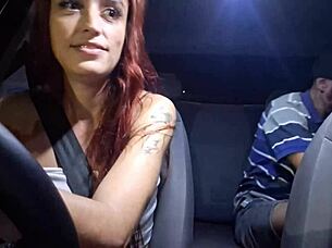 Casada Motorista Faz Sacanagens Com Passageiros Na Rua