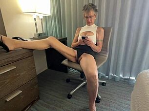 I fucked my boss as secretary 😈