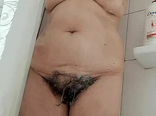 Stepmom Shows Off Her Hairy Pussy Seductively?