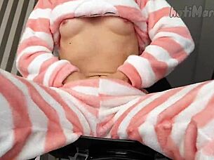 Horny teen 18+ fingers wet pussy to orgasm