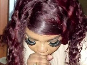 la madrastra sexy folla a su hijastro sin marido notando