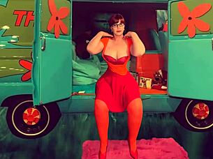 Granny Velma Dinkley’s stunning blowjob ends with cum in mouth