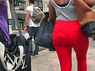 beautiful ebony ass hidden candid