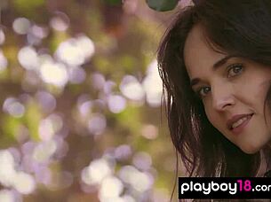 Bianka Helen Strips Nude Outdoor!