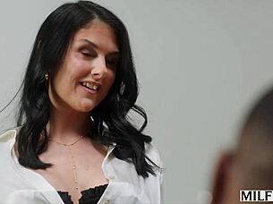 Watch Sienna Rae go airtight in her office debut?