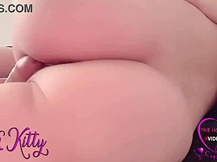 Perfect Teen Shaved Pussy Passionate Closeup Solo Masturbation with Dildo