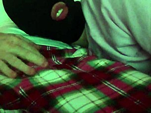 i despretly hide my face givin sloppy hed to keep affair secrit