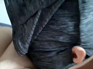 Pinay Virgin Pussy Gets Licked At Home