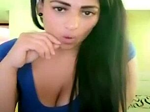 colombiana, you're heating up the public with your hot body?