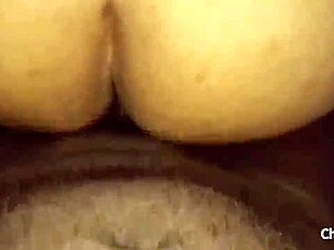 i fucks her pussy up close