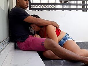 I fuck my secretary in the office 😏