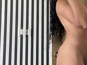 chica desnuda