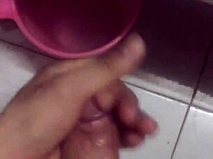 Homemade Amateur Cock Action with Sexy Women