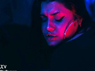 These girls are horny for feet 😍