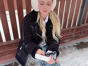 A man divorced his wife and gave her a new iPhone