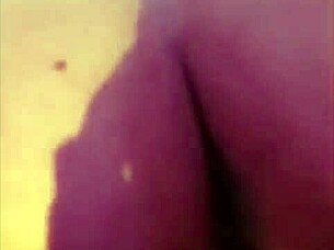 Fucking the young and sexy employee in the motel room