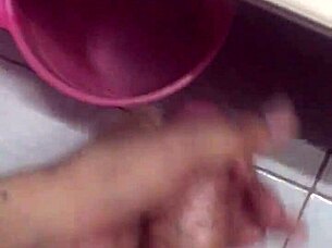 Homemade Amateur Cock Action with Sexy Women