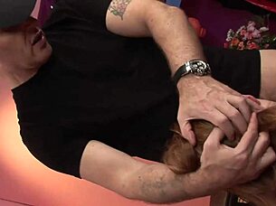 Ruby Reds Takes Anal With Booty Hunter In Lingerie