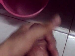 Homemade Amateur Cock Action with Sexy Women