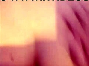 Fucking the young and sexy employee in the motel room