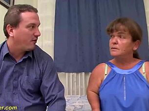 horny midget couple first threesome 😏