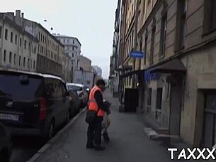 mature amateur fucked and creampied on webcam