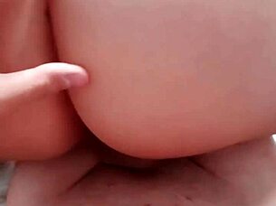 The best ass today – she didn't notice the camera and kept riding that cock