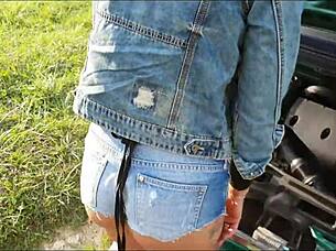 rough public sex with huge cock in broken car