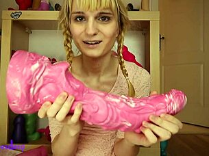Hey, Check Out Hankey's Toys With Blonde Pornstar Gaping 😏