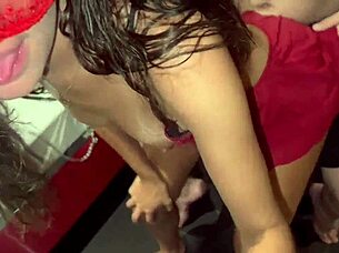 dividi minha esposa com o colega do trabalho deixei fuder ela no pelo