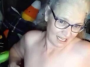 Hot mature strips for yoga and solo play session