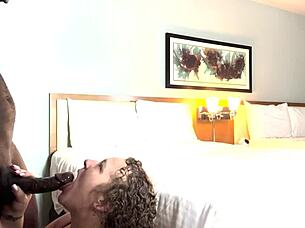 Hotel Sex For Blacvenum And Kween Bunny In Quickie Deepthroat.