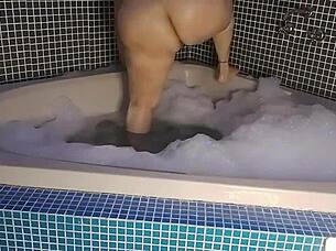 Vivi Guedez rides rough in hotel room with voyeur watching.