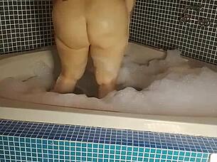 Vivi Guedez rides rough in hotel room with voyeur watching.