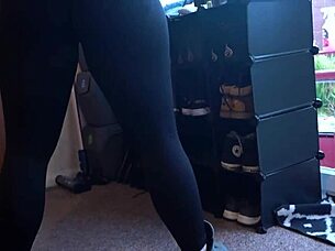 Big butt stepsister rides cock for deep creampie workout