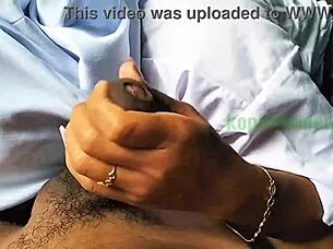 Bokep indo teen 18+ learns to give blowjobs outdoors. A raw homemade moment!